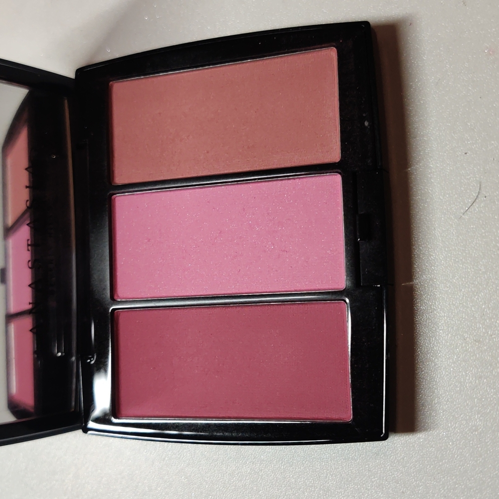 Anastasia Beverly Hills Blush Trio Pink Passion